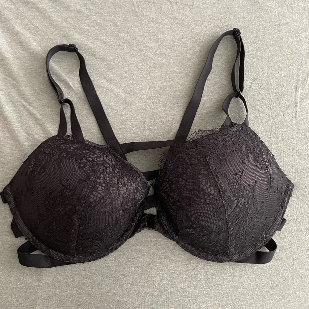 Black lace Victoria’s Secret bra